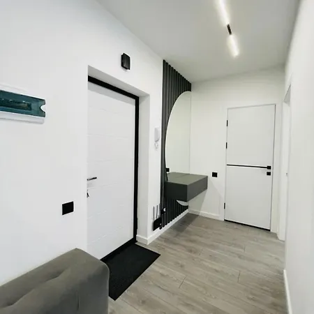 Apartment Airport Hotel Apartaments & Taxi Vip *